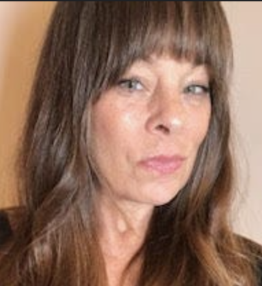 Lauren M., 31